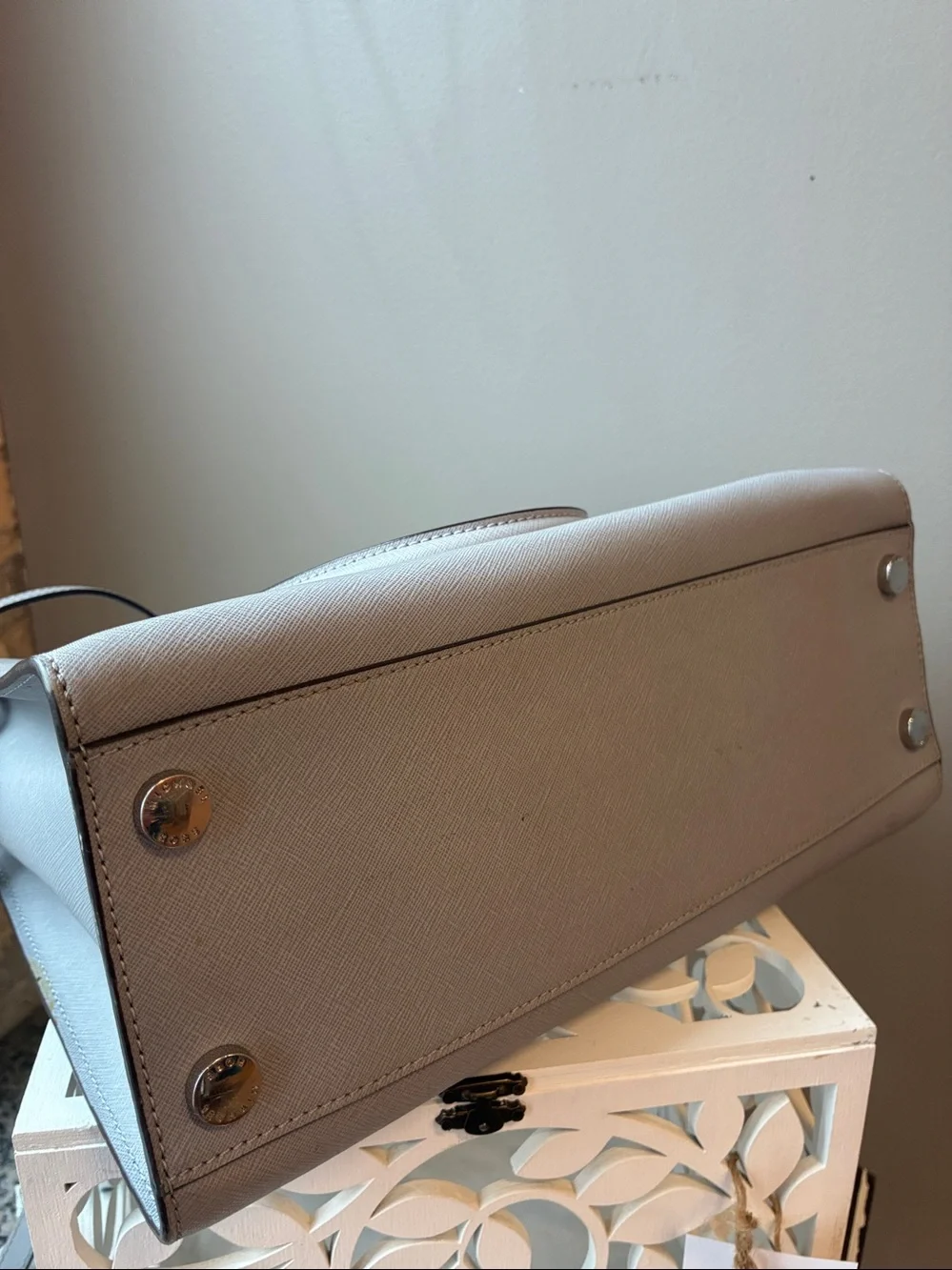 Michael Kors Dillon Light Grey Saffiano Satchel with Shoulder Strap - Picture 9 of 9